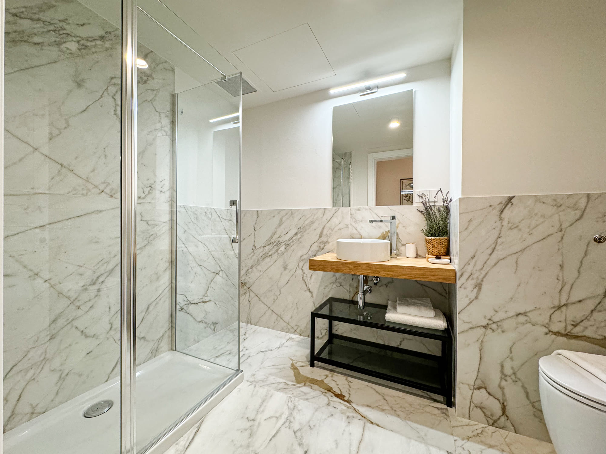 Servi 1368 Luxury Apartment — interni